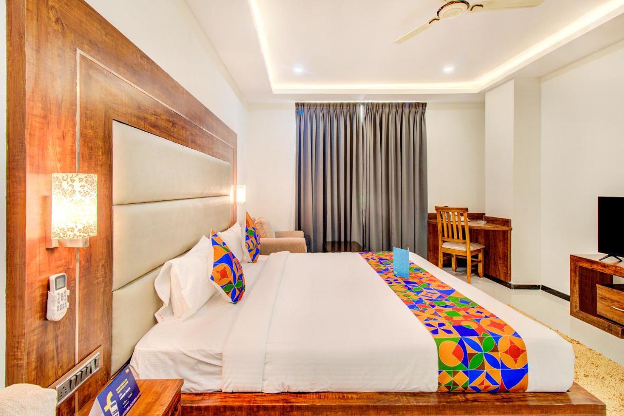 Fabhotel The Royal Suites - Nr Gopalan Innovation Mall Bangalore Exterior foto