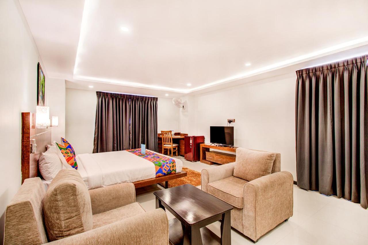Fabhotel The Royal Suites - Nr Gopalan Innovation Mall Bangalore Exterior foto